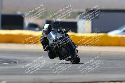 media/Mar-28-2022-Superbike Trackdays (Mon) [[b8603d0f67]]/Novice Group (1130am-12pm)/Turn 2/